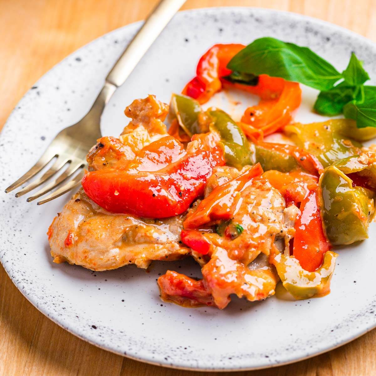 chicken basquaire